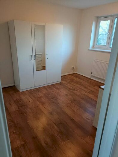 3 Bedroom Maisonette To Rent In St. John Road, Canning Town, London, E16