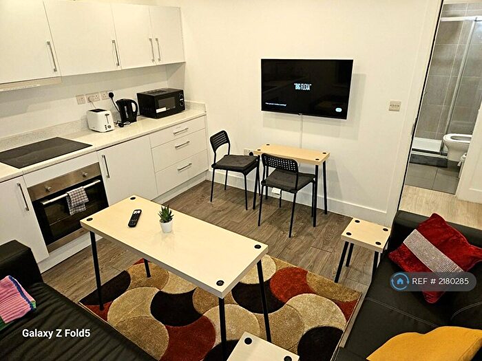 1 Bedroom Flat To Rent In Dursley Road, London, SE3