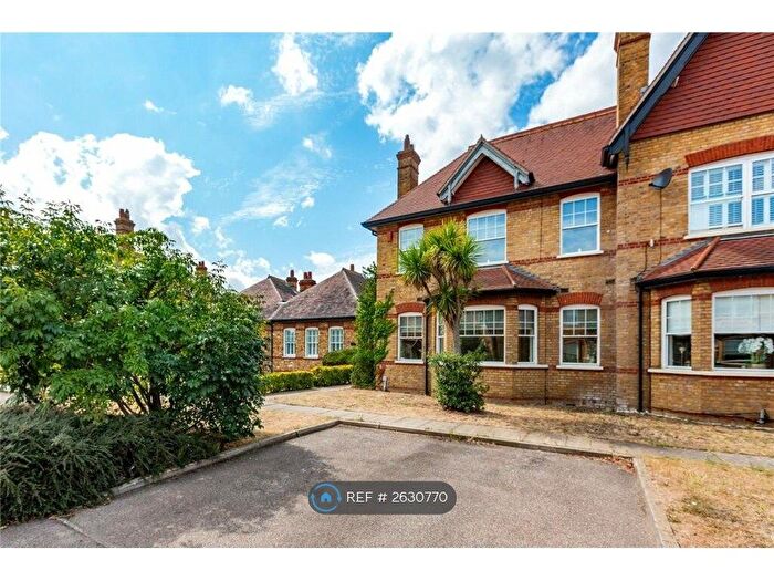 4 Bedroom End Terrace House To Rent In The Mall, Hornchurch, RM11