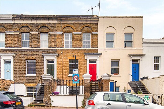 3 Bedroom Terraced House To Rent In Fairfield Road, Bow, London, E3
