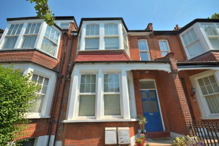 2 Bedroom Flat To Rent In Priory Avenue, London, N8