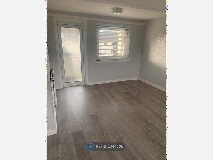 2 Bedroom Flat To Rent In Main Road, Elderslie, Johnstone, PA5