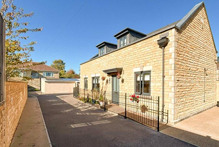 3 Bedroom Detached House For Sale In Wellsway, Bath, BA2