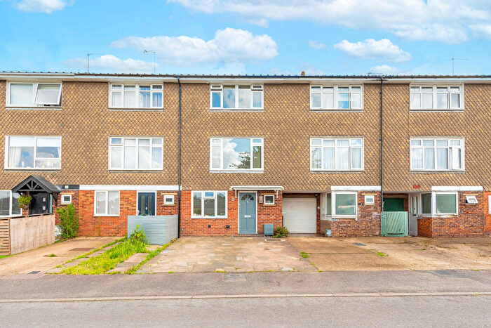 4 Bedroom Terraced House For Sale In Bennetts Close, Colney Heath, St Albans, Hertfordshire, AL4