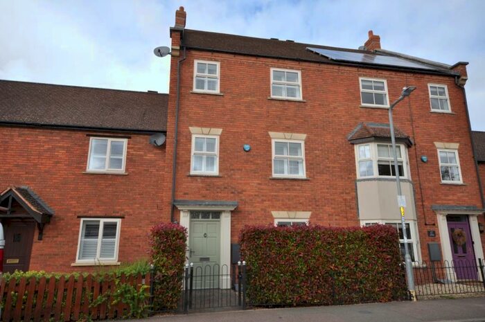 4 Bedroom Terraced House To Rent In School Road, Mawsley Village, NN14