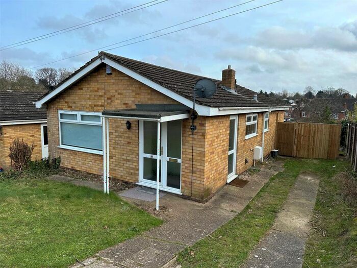 3 Bedroom Bungalow To Rent In Rugge Drive, Norwich, Norfolk, NR4