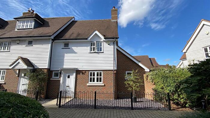 2 Bedroom Terraced House To Rent In Laxton Walk, Kings Hill, ME19