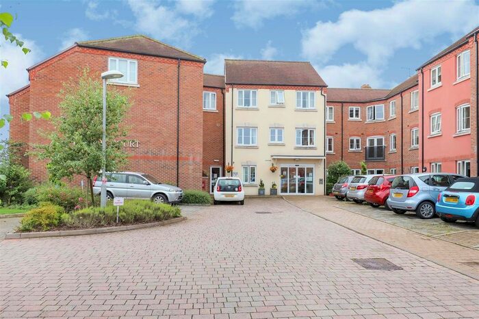 2 Bedroom Flat For Sale In Talbot Court, Salop Street, Bridgnorth, WV16