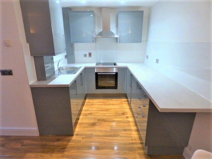 1 Bedroom Flat To Rent In Wick Road, Hackney, London, E9