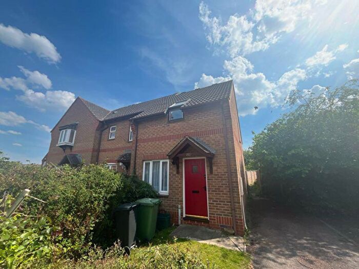 2 Bedroom End Of Terrace House To Rent In Honeysuckle Close, Bristol, BS32