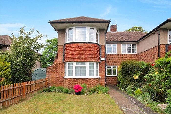 2 Bedroom Maisonette For Sale In St. Marys Close, Ewell Village, KT17