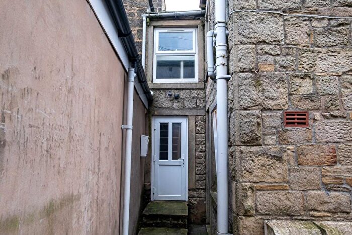 1 Bedroom Apartment To Rent In Rainhall Road, Barnoldswick, Lancashire, BB18