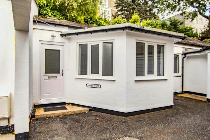 1 Bedroom Flat To Rent In Highgate Close, Highgate, N6