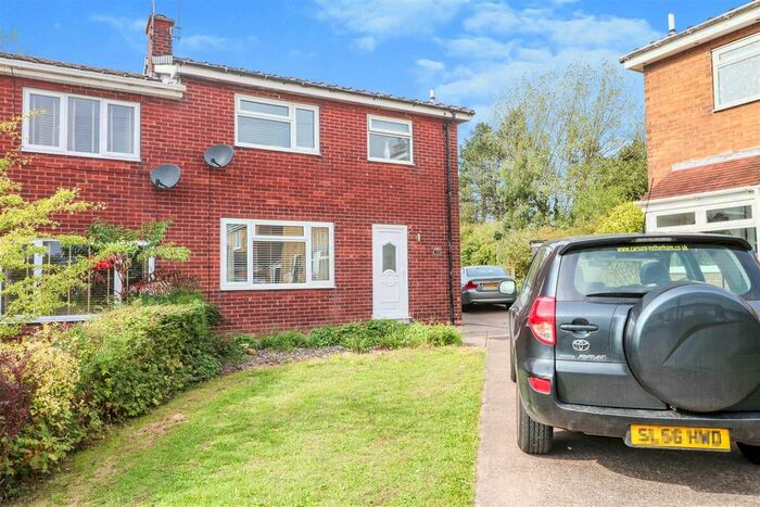 3 Bedroom Semi-Detached House To Rent In Redwood Drive, Maltby, Rotherham, S66