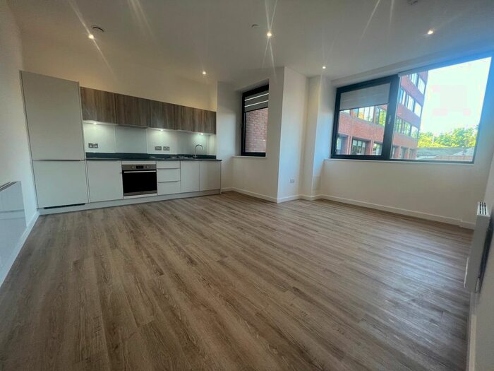2 Bedroom Flat To Rent In Alencon Link, Basingstoke, RG21