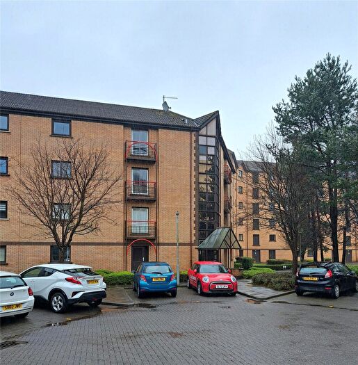 2 Bedroom Flat To Rent In Riverview Drive, Glasgow, G5