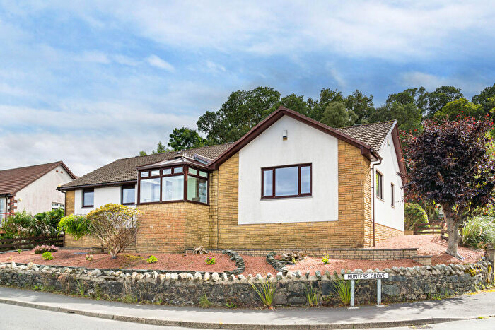 3 Bedroom Bungalow For Sale In Hunters Grove, Hunters Quay, Dunoon, PA23