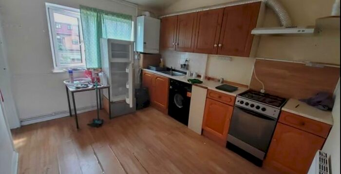 1 Bedroom Flat To Rent In Broomhill Road, Goodmayes, Ilford, IG3
