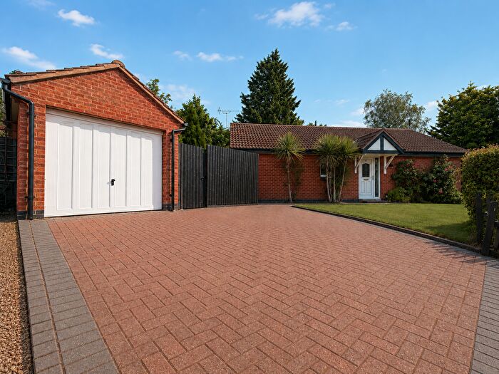 3 Bedroom Detached Bungalow To Rent In Torvill Drive, Nottingham, Nottingham City, NG8
