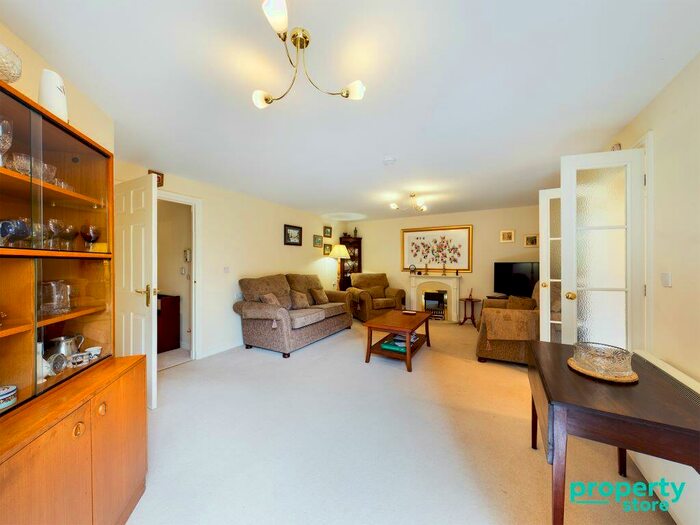 1 Bedroom Flat For Sale In Kittoch Court, East Kilbride, South