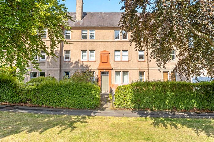 3 Bedroom Flat For Sale In / Boswall Parkway, Edinburgh, EH5
