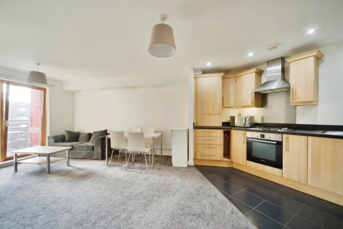 2 Bedroom Flat For Sale In Pancras Way, London, London, E3