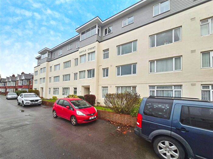 2 Bedroom Apartment For Sale In London Road, Portsmouth, Hampshire, PO2