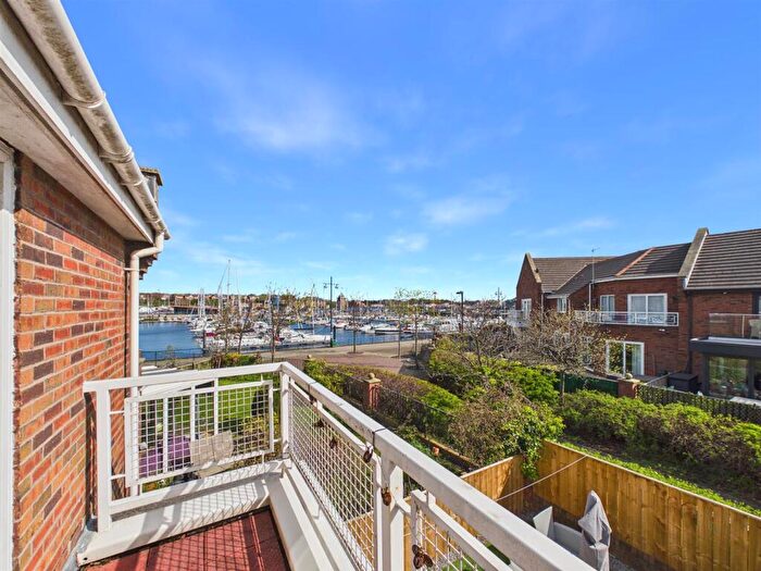 3 Bedroom Terraced House For Sale In Commissioners Wharf, North Shields, NE29