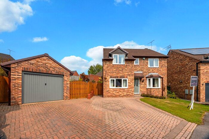 4 Bedroom Detached House For Sale In Bowden Grove, Dodworth, Barnsley, S75