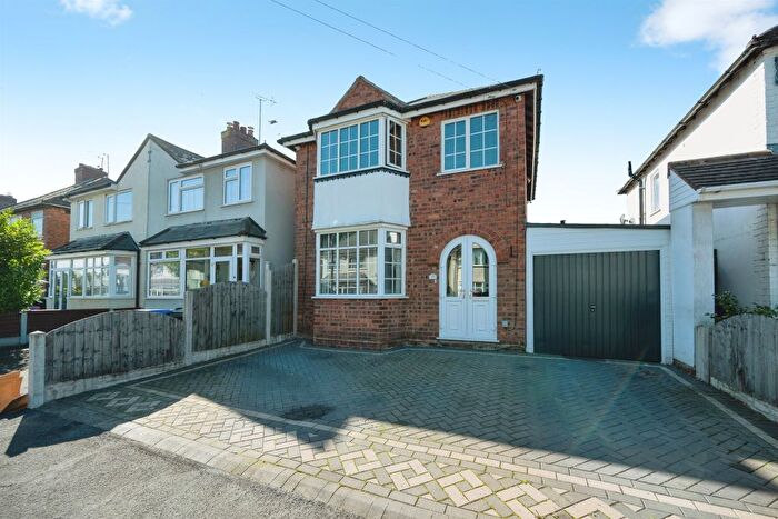 3 Bedroom Detached House For Sale In Merrions Close, Birmingham, B43