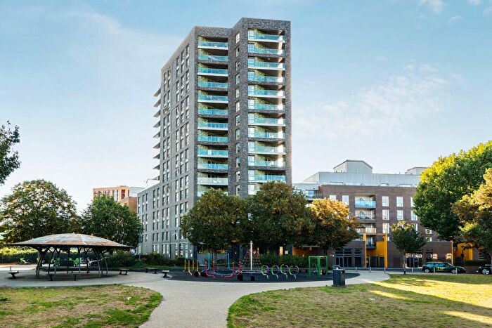 1 Bedroom Apartment For Sale In Creekside, London, SE8