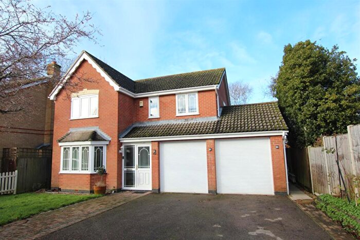 4 Bedroom Detached House For Sale In Pavilion Close, Fair Oak, Eastleigh, SO50