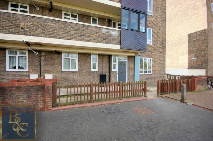 4 Bedroom Apartment To Rent In Colley House Hilldrop Estate, London, N7