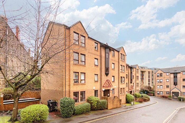 2 Bedroom Flat To Rent In Parkside Terrace, Newington, Edinburgh, EH16