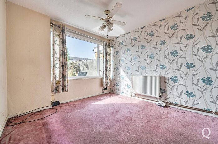 3 Bedroom End Of Terrace House For Sale In Harkness Court, Sittingbourne, Kent, ME10