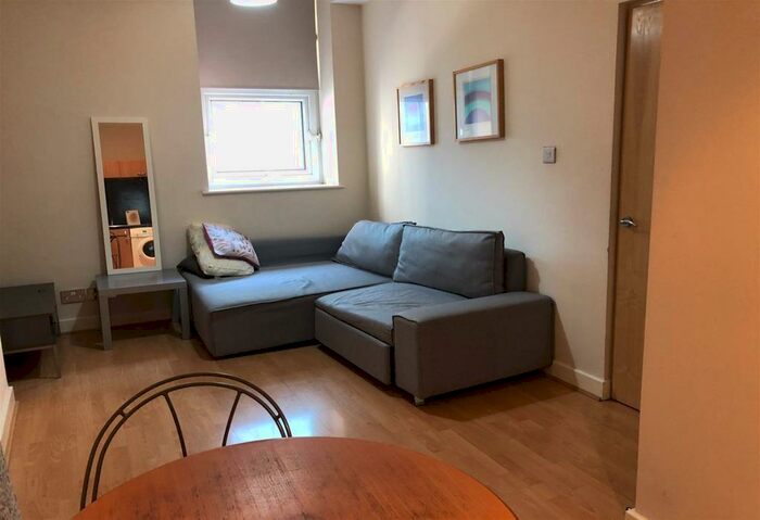 1 Bedroom Flat To Rent In City Central, Wellington Street, Leeds, LS1