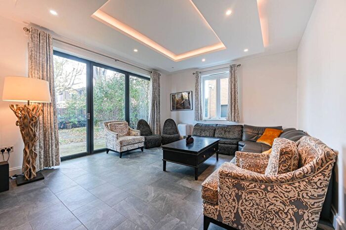 5 Bedroom Detached House To Rent In Ashchurch Grove, Ravenscourt Park, London, W12