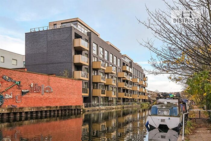 2 Bedroom Flat To Rent In Waterfront Apartments, Amberley, W9
