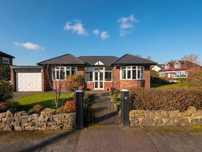 2 Bedroom Bungalow For Sale In Amberley Road, Sale, M33