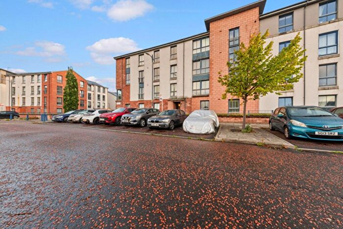 2 Bedroom Flat For Sale In Richmond Park Gardens, G5