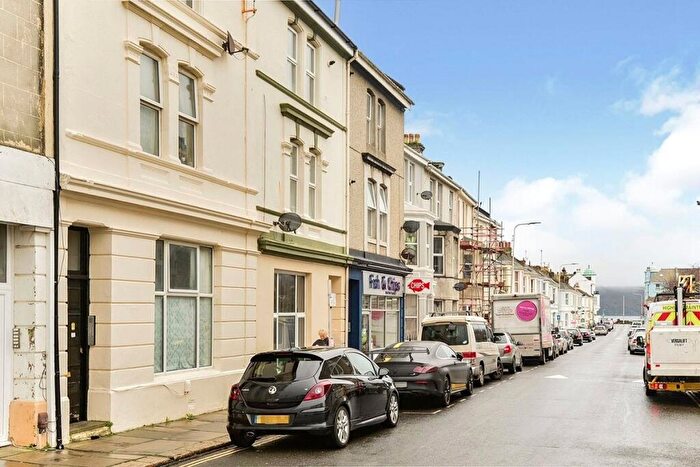 2 Bedroom Flat To Rent In Radford Road, Plymouth, Devon, PL1