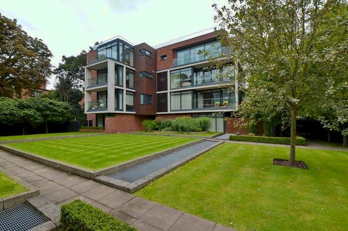 2 Bedroom Flat To Rent In Woods End, Barlow Moor Road, Didsbury, M20