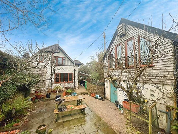 3 Bedroom Semi-Detached House For Sale In Ash Thomas, Tiverton, EX16