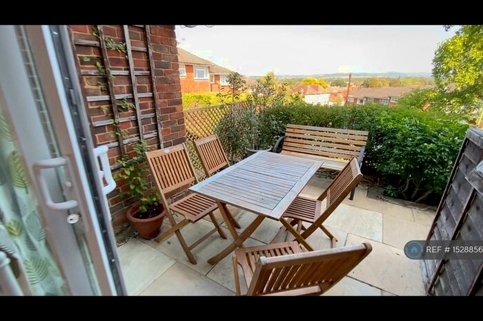 3 Bedroom Terraced House To Rent In Manor Gardens, Godalming, GU7
