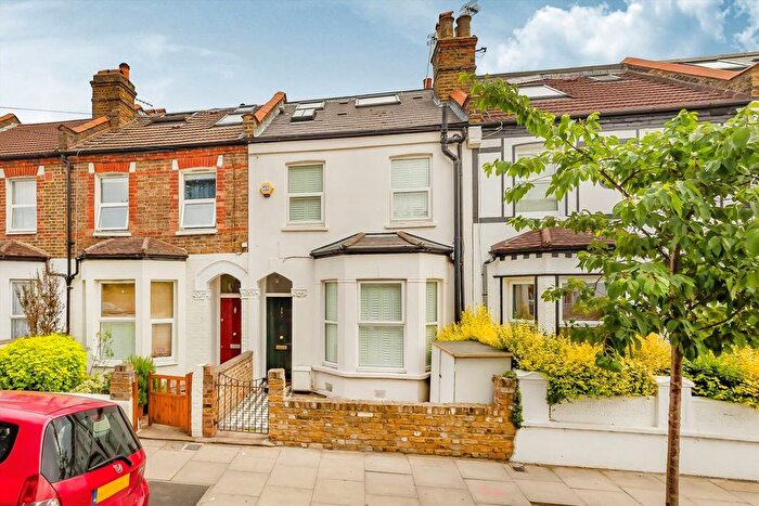 4 Bedroom Property To Rent In Cunnington Street, Chiswick, W4