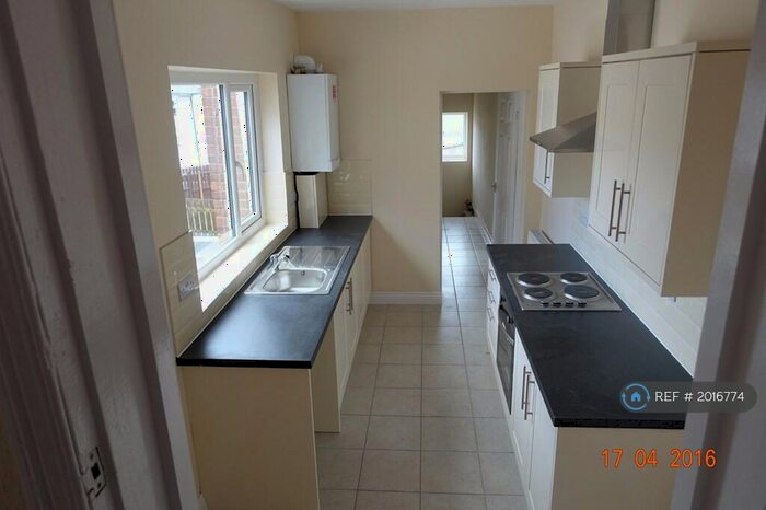 3 Bedroom Flat To Rent In Haughton Le Spring, Tyne & Wear, DH4