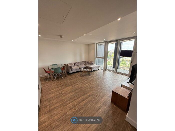 2 Bedroom Flat To Rent In Gladwin Tower, London, SW8