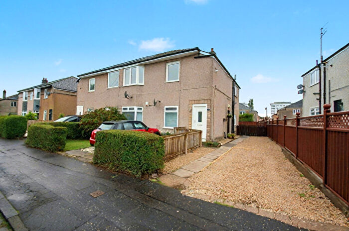 3 Bedroom Flat For Sale In Muirdrum Avenue, Glasgow, City Of Glasgow, G52