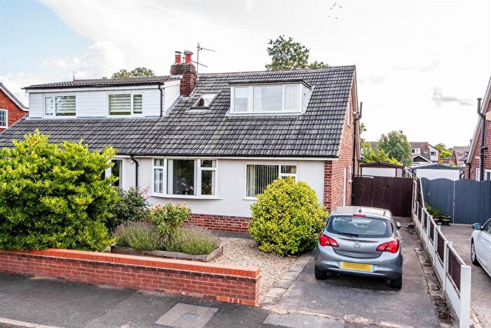 3 Bedroom Semi-Detached Bungalow For Sale In Liverpool Road, Walmer Bridge, Preston, PR4