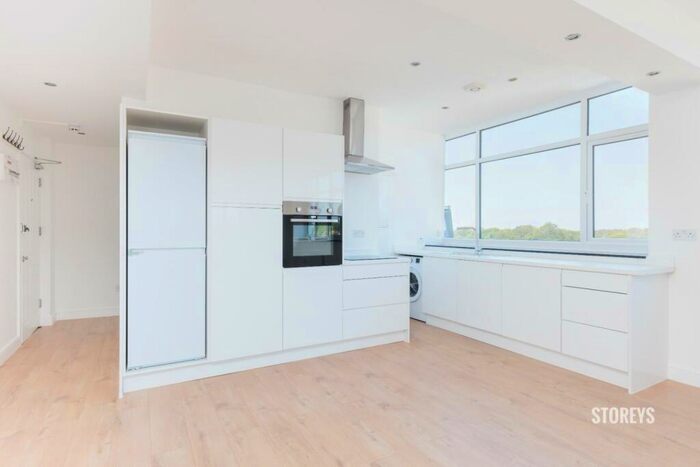 2 Bedroom Apartment To Rent In Forest House, South Woodford, London, E18